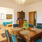 Winkler Apartment