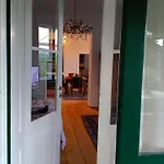 Winkler Apartment *