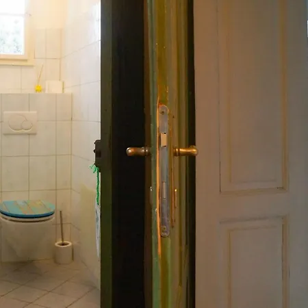 Winkler Apartment