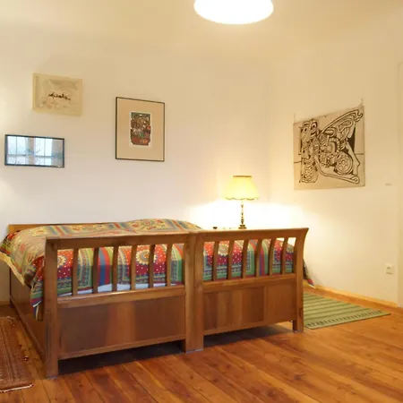Winkler Apartment
